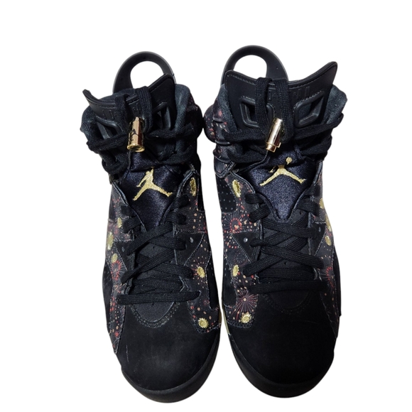 Jordan 6 Retro Chinese New Year High-Top Sneakers with Perforated Panels - Picture 3 of 11